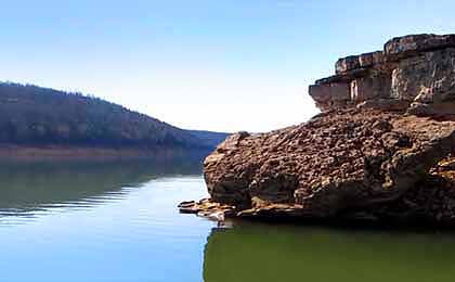 Bull Shoals Lake, AR